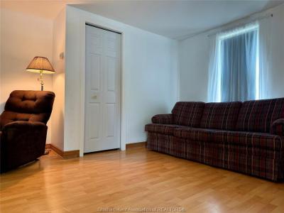 222 SANDYS STREET, Chatham, Ontario N7L 3P8, CANADÁ