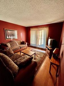 195 CHAMBERLAIN CRESCENT, Tumbler Ridge, Kolumbia Brytyjska V0C 2W0, Kanada