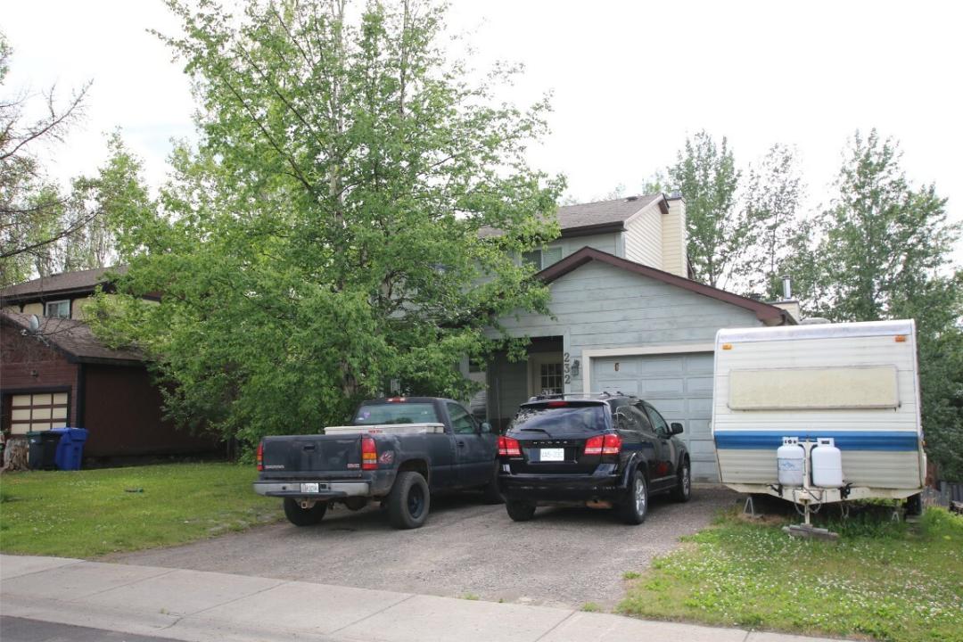 232 BERGERON DRIVE, Tumbler Ridge, Kolumbia Brytyjska V0C 2W0, Kanada