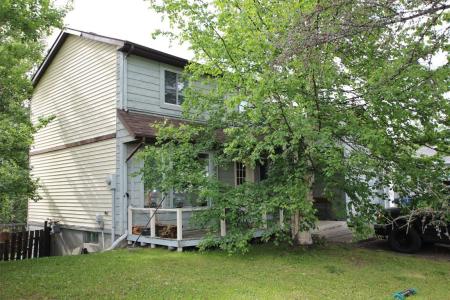 232 BERGERON DRIVE, Tumbler Ridge, Kolumbia Brytyjska V0C 2W0, Kanada
