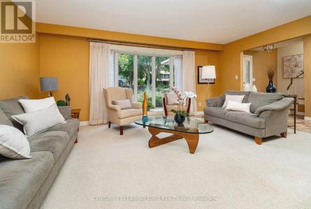 15 HENRY CORSON PLACE, Markham (sherwood-amberglen), Ontario L3P 3E8, CANADÁ