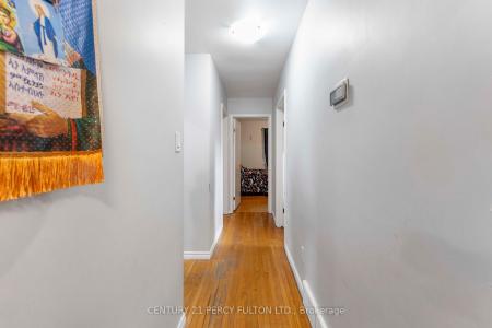 125 BRANT AVENUE, Guelph, Ontario N1E 1G4, Canada