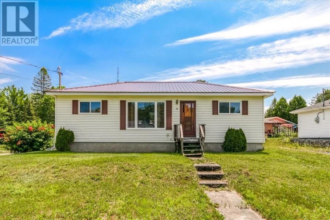 16 FIR STREET, Onaping, 온타리오주 P0M 2R0, 캐나다