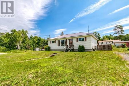 16 FIR STREET, Onaping, 온타리오주 P0M 2R0, 캐나다