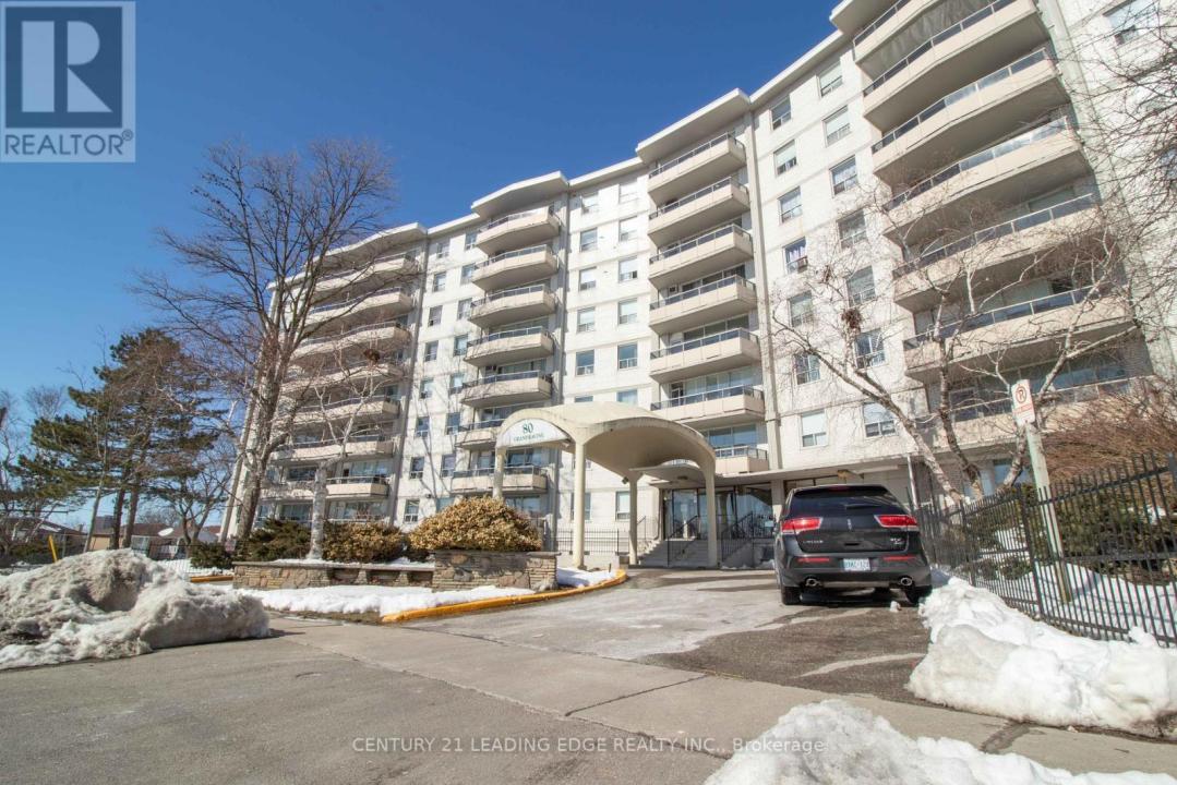 80 GRANDRAVINE DRIVE, Toronto (york University Heights), Ontario M3J 1B2, Canadá