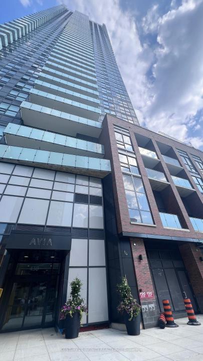 430 SQUARE ONE DRIVE, Mississauga, Ontario L5B 0L6, Canada
