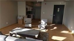 690 KING STREET W, Kitchener, אונטריו N2H 5L8, קנדה