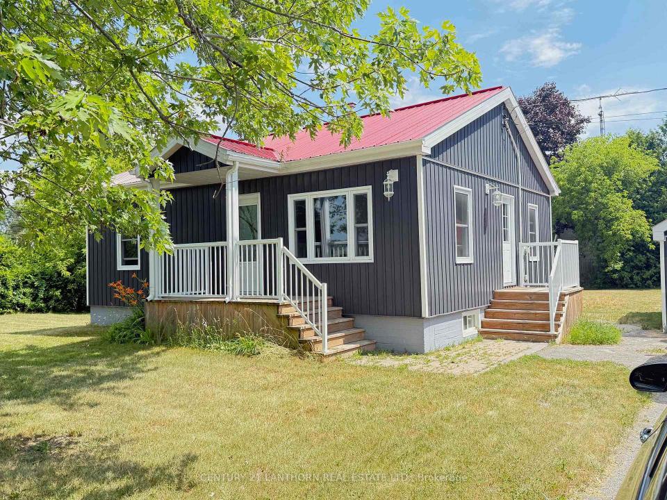 100 WHITES ROAD N, Quinte West, Ontario K8V 5P5, Canada