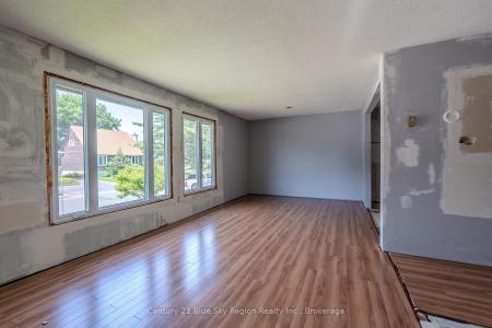 45 LOVELL AVENUE, North Bay, Ontario P1A 3R7, Canada