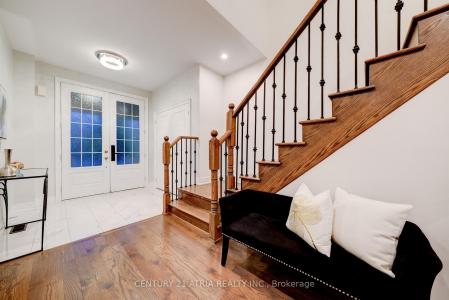 66 BLAZING STAR STREET, East Gwillimbury, אונטריו L9N 0S1, קנדה