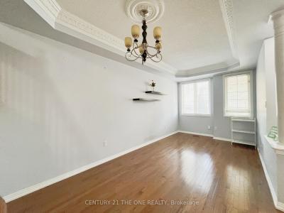 4 SANDERSON ROAD, Markham, Ontario L6C 2H8, Canada
