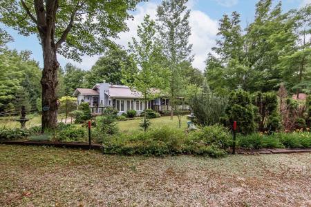255263 1 CONCESSION, Chatsworth, Ontario N0H 2V0, Canada