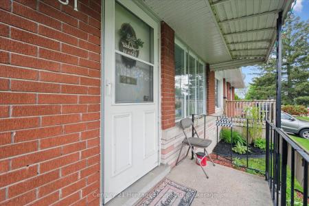 131 WAVERLEY DRIVE, Guelph, Ontario N1E 1H1, Kanada