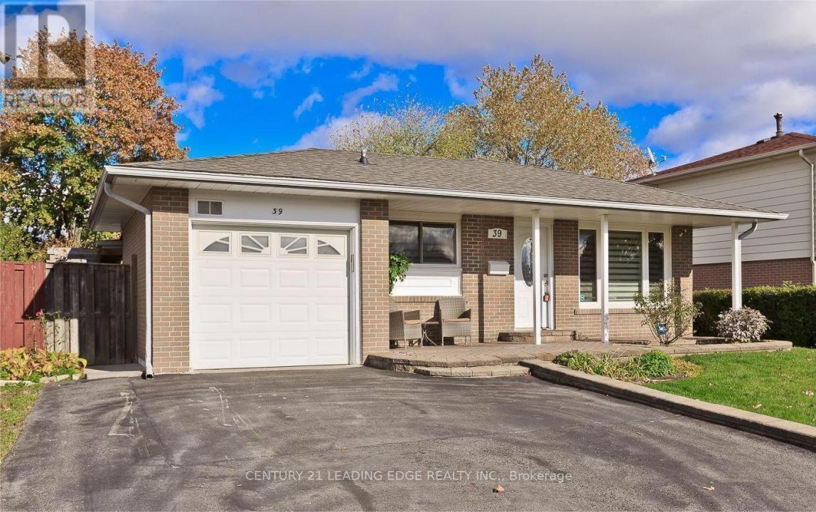 39 BENTON STREET, Brampton (brampton East), Ontario L6W 3B8, Canada