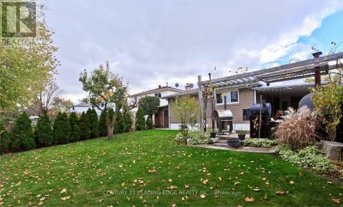 39 BENTON STREET, Brampton (brampton East), Ontario L6W 3B8, Canada