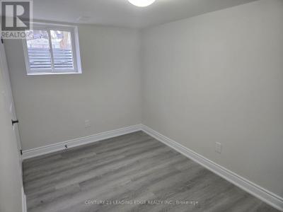 39 BENTON STREET, Brampton (brampton East), Ontario L6W 3B8, Canada