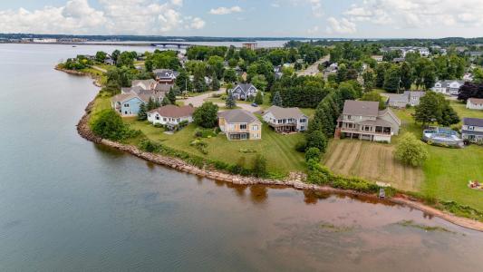 5 CHELSEA LANE, Stratford, Prinz-Edward-Insel C1B 0J1, Kanada