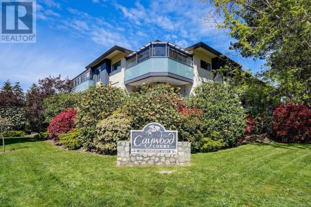 3900 SHELBOURNE STREET, Saanich, British Columbia V8P 4H8, Canada