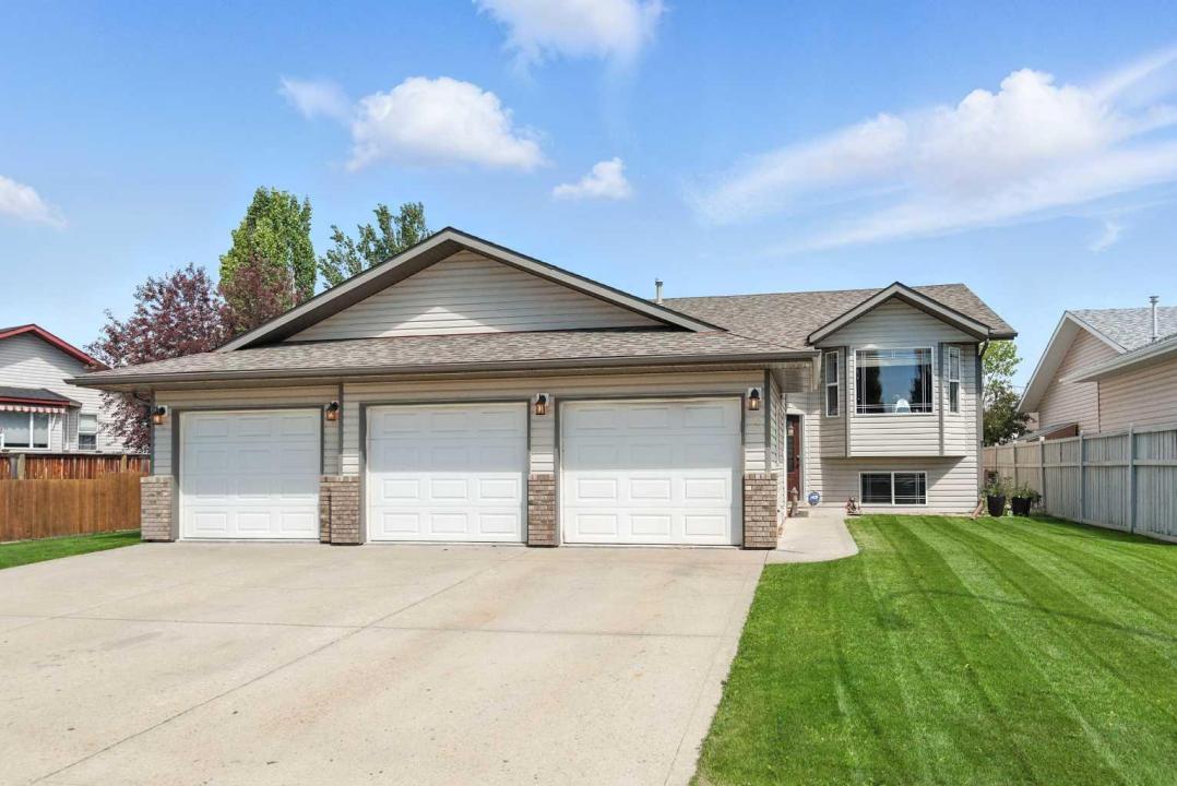 7 REIGHLEY CLOSE, Red Deer, Alberta T4P 3V7, Canada