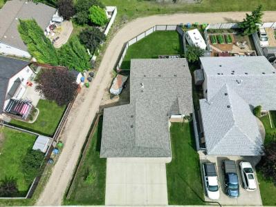 7 REIGHLEY CLOSE, Red Deer, Alberta T4P 3V7, Canada