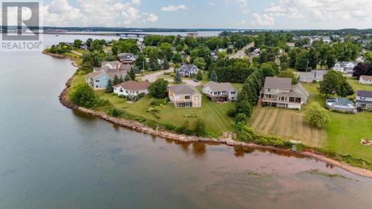 5 CHELSEA LANE, Stratford, Prinz-Edward-Insel C1B 0J1, Kanada