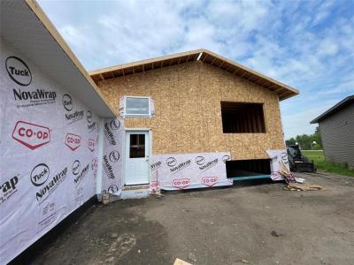 32 CLARE CRESCENT, Neepawa, 매니토바주 R0J 1H0, 캐나다
