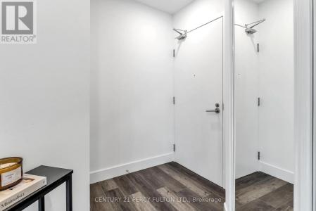 209 FORT YORK BOULEVARD, Toronto (niagara), أونتاريو M5V 4A1, كندا 