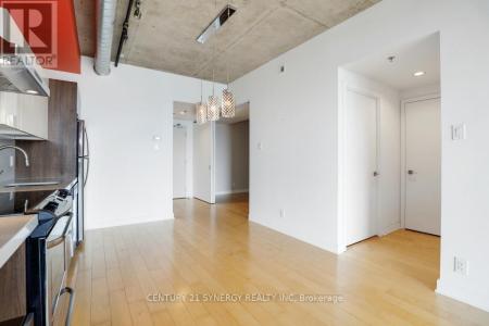 340 MCLEOD STREET, Ottawa, Ontario K2P 1A4, Canada