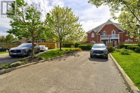 180 PRESSED BRICK DRIVE, Brampton (brampton North), Онтарио L6V 4K6, Канада