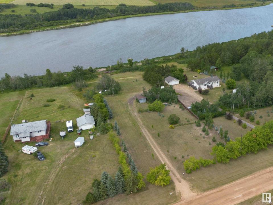 23329 SH 651, Rural Sturgeon County, Alberta T0A 1N6, Canada