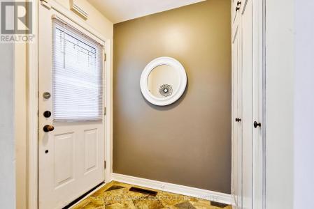 11 ST QUENTIN AVENUE, Toronto (cliffcrest), 安大略省 M1M 2M7, 加拿大