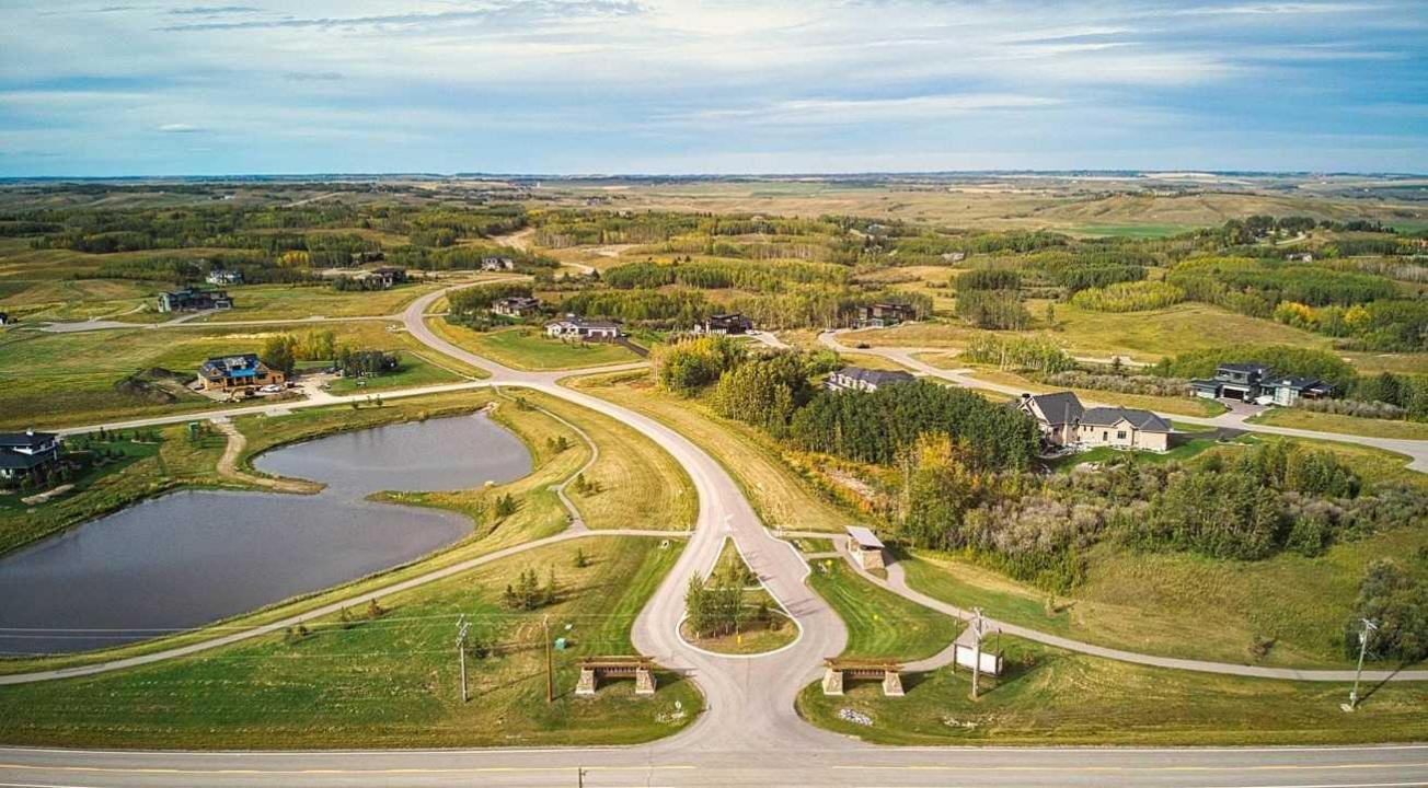 53 SILVERHORN TERRACE, Rural Rocky View County, Alberta T3R 0X3, Canada