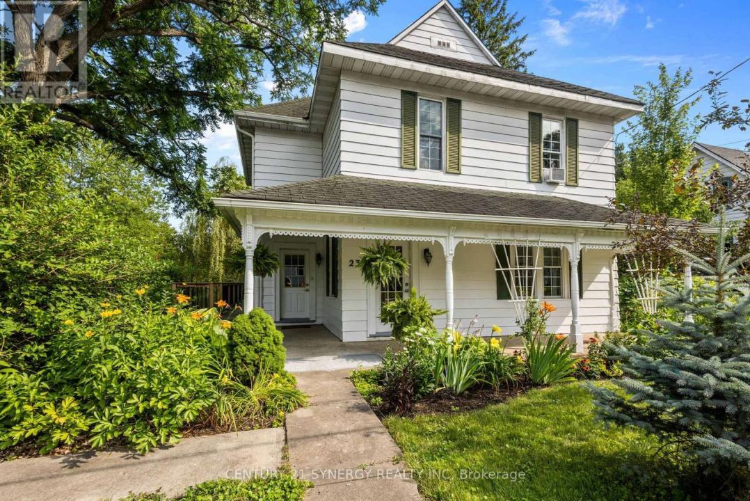 23 RIDEAU STREET, Westport, Ontario K0G 1X0, Canadá