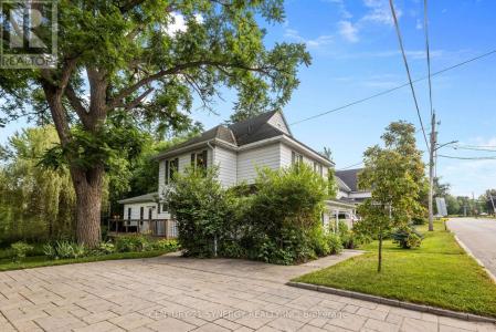 23 RIDEAU STREET, Westport, Ontario K0G 1X0, Canadá