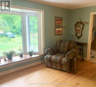5658 MARLENE CR CRESCENT, Ottawa, Ontario K0A 2W0, Canada