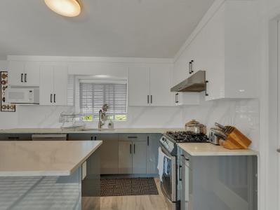5411 GLADWIN ROAD, Abbotsford, 브리티시 컬럼비아주 V4X 1X8, 캐나다