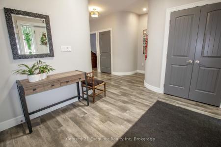 566 ST. PATRICK STREET E, Centre Wellington, Ontario N1M 1N2, Canada
