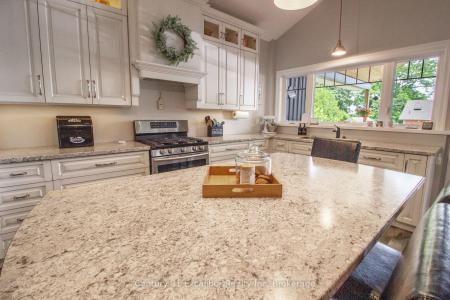 566 ST. PATRICK STREET E, Centre Wellington, Ontario N1M 1N2, Canada