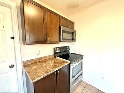 93 NORFOLK AVENUE, Cambridge, Ontario N1R 3T8, Kanada