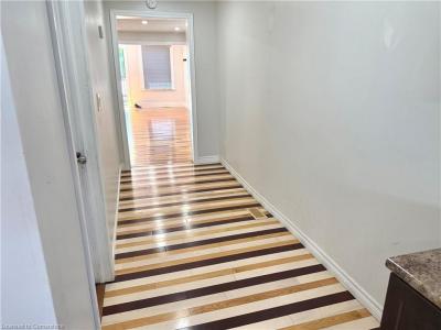 93 NORFOLK AVENUE, Cambridge, Ontario N1R 3T8, Kanada