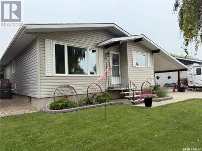 21 CENTENNIAL CRESCENT, Humboldt, Saskatchewan S0K 2A0, Canada