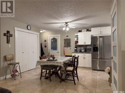 21 CENTENNIAL CRESCENT, Humboldt, Saskatchewan S0K 2A0, Canada
