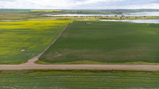 26-18-22-W4 HWY 842, Milo, Alberta T2P 3P8, Canada