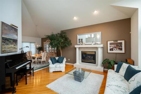 85 RIVER POINTE DRIVE, Winnipeg, Manitoba R2M 5N7, Canada