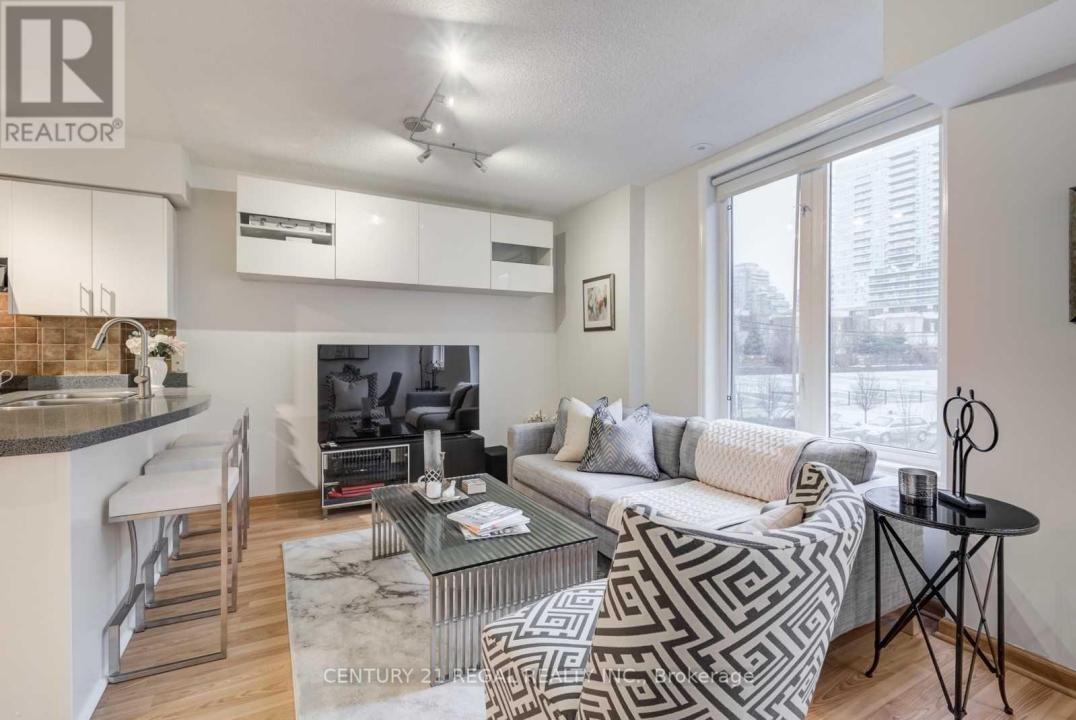 26 DOURO STREET, Toronto (niagara), 온타리오주 M6K 3M4, 캐나다