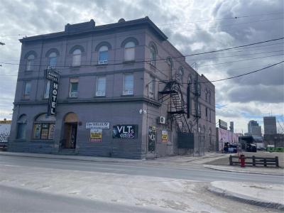 186 HIGGINS AVENUE, Winnipeg, Manitoba R3B 3G5, Canada