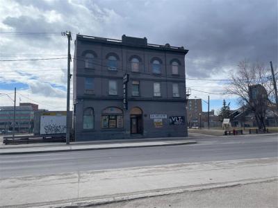 186 HIGGINS AVENUE, Winnipeg, Manitoba R3B 3G5, Canadá