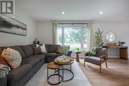 33 CALEDONIA ROAD, Orangeville, Ontario L9W 2V2, Canadá