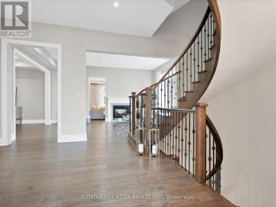 12 MACDONALD COURT, Richmond Hill (oak Ridges Lake Wilcox), Ontario L4E 1E9, Canada