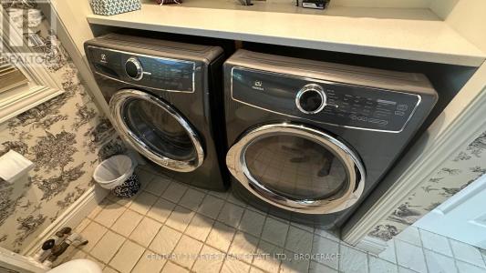 223 KING STREET WEST, Gananoque, オンタリオ K7G 2G7, カナダ